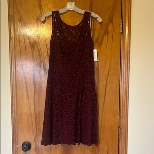 NWT Lace Sleeveless David’s Bridal Burgundy Dress